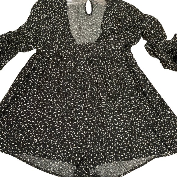 Urban Outfitters Black/White Floral Long-Sleeve Romper Size L - Picture 5 of 7
